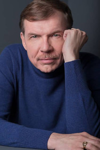 kenneth_fuchs_headshot.jpg